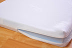 Lit bébé convertible 124 x 65 x 87 cm en bois de pin avec matelas mousse 6 cm 3 hauteurs réglables couchage 120 x 60 cm