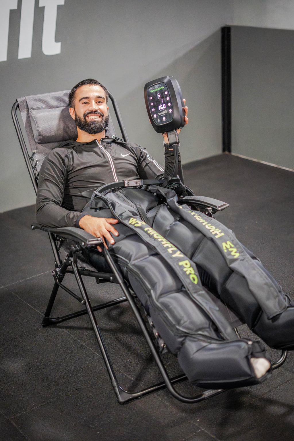 Pantalon de pressothérapie sans fil HighFly Pro 01 6 chambres 0 à 200 mmHg 6 niveaux 5 programmes écran LCD Bluetooth USB-C