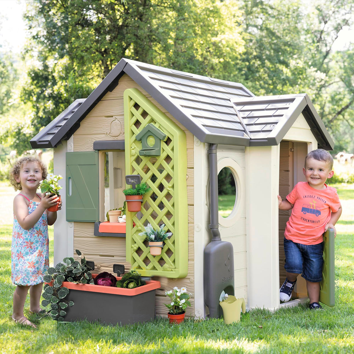 Maison de jardin pour enfants 132 x 128,5 x 135 cm dès 2 ans plastique recyclé jardinière treillis mangeoire récupérateur d'eau