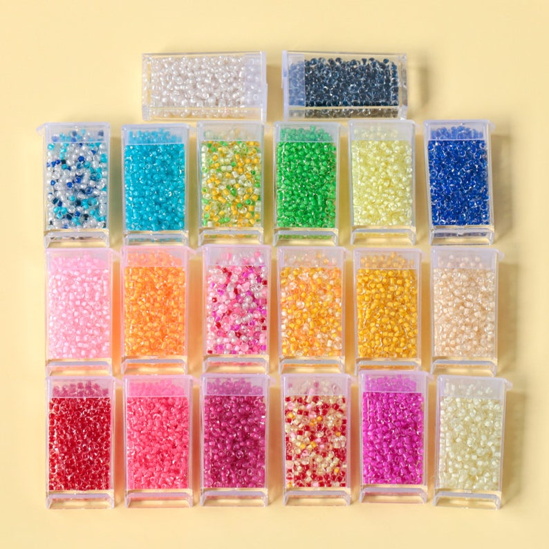 Perles de rocaille en verre teintées 3 mm, 550 pièces (20 g)