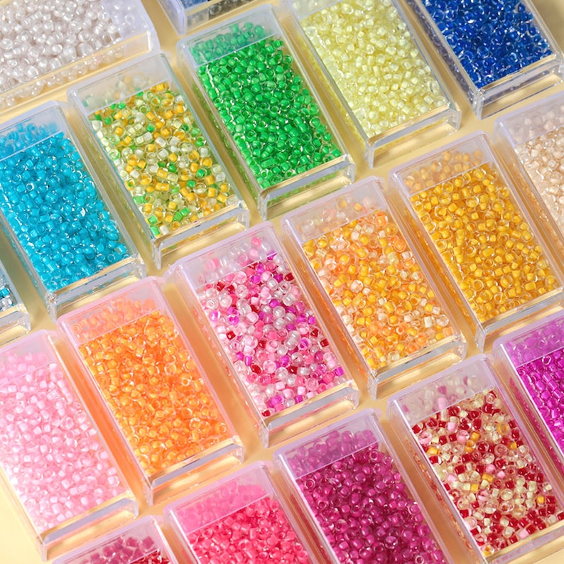 Perles de rocaille en verre teintées 3 mm, 550 pièces (20 g)