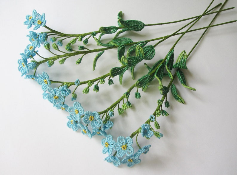 Branche de myosotis en perles françaises, décoration florale 35 cm