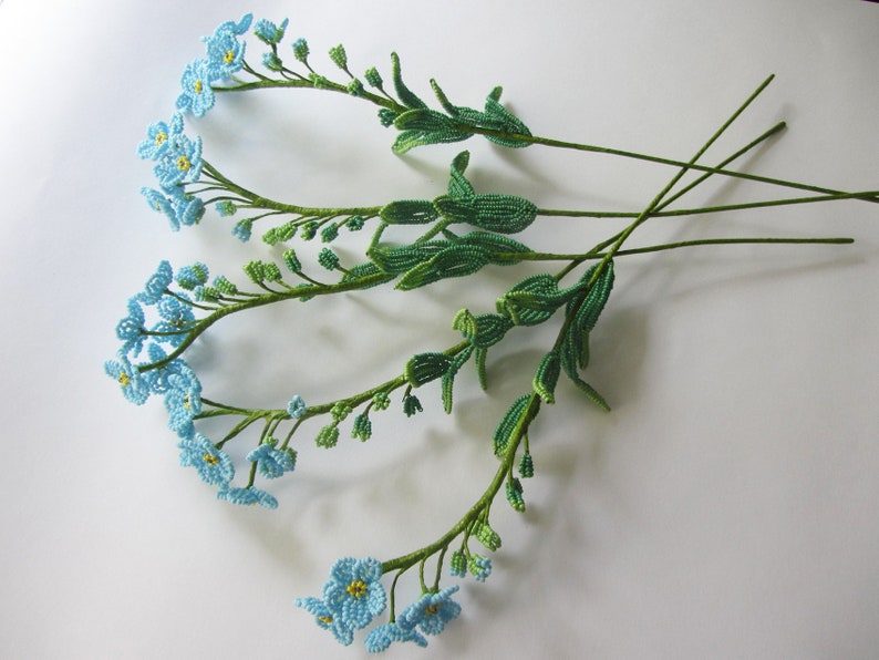 Branche de myosotis en perles françaises, décoration florale 35 cm
