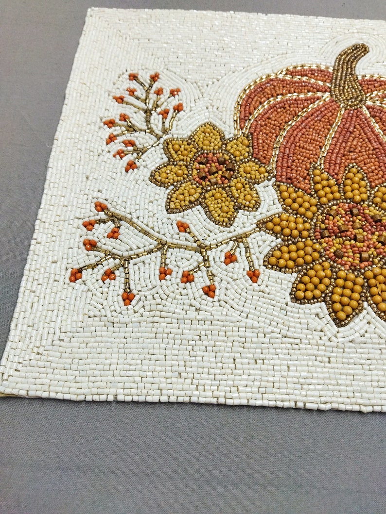 Set de table en perles de verre citrouille orange, 12x16 pouces, blanc cassé