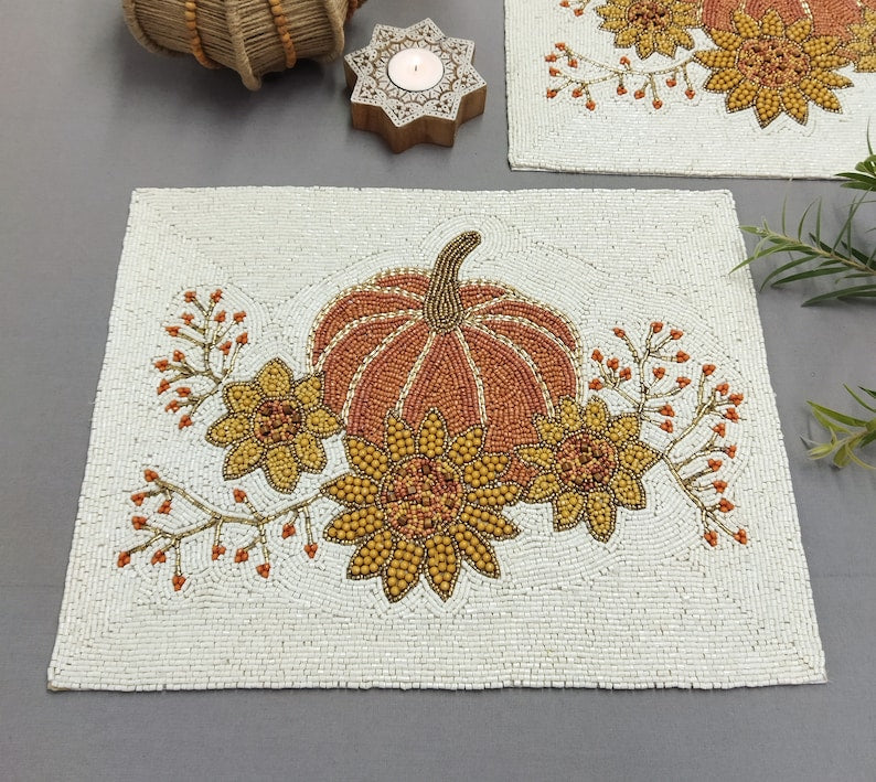 Set de table en perles de verre citrouille orange, 12x16 pouces, blanc cassé