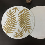 Set de table perlé rond 14 pouces feuilles de pin doré blanc