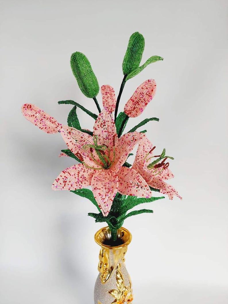 Composition florale artificielle Lys perlé 60 cm
