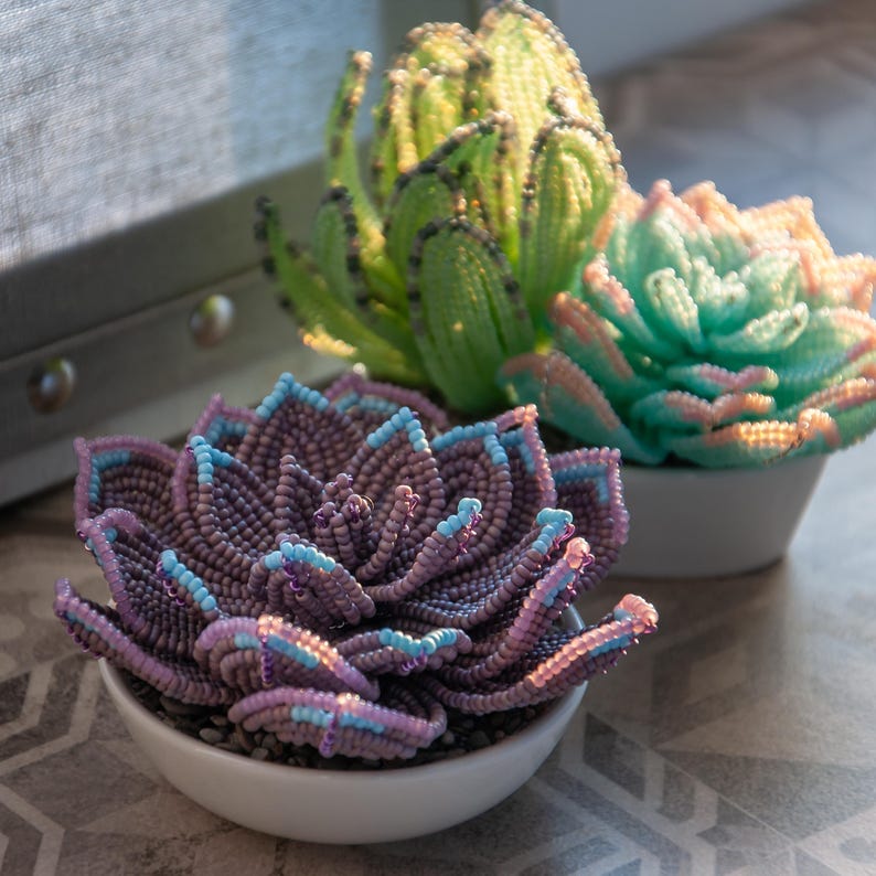 Succulente perlée lilas, fleurs perlées perles françaises, 9x6 cm