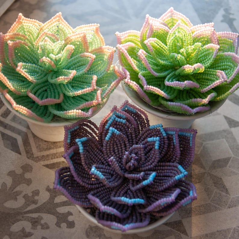 Succulente perlée lilas, fleurs perlées perles françaises, 9x6 cm