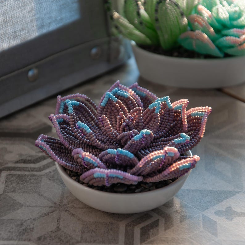 Succulente perlée lilas, fleurs perlées perles françaises, 9x6 cm