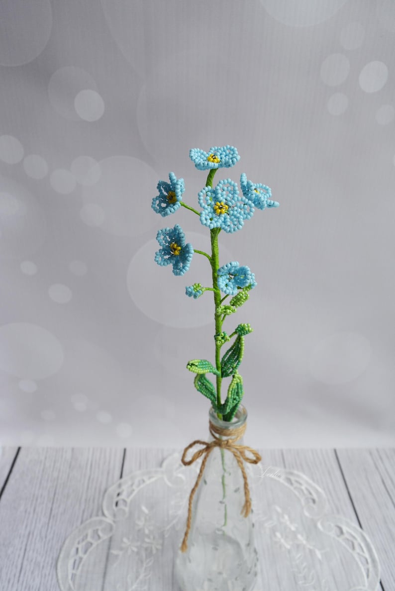 Branche de myosotis en perles françaises, décoration florale 35 cm