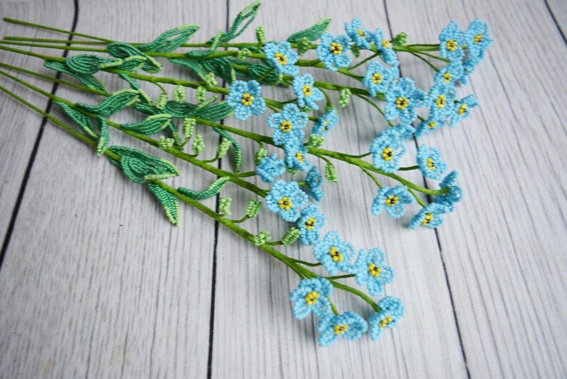 Bouquet de myosotis en perles, lot de 7 fleurs sur tige, fleurs bleues, style provençal, hauteur 35 cm