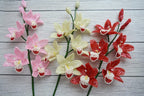 Branche d'orchidée perlée cymbidium, décoration intérieure, fleur artificielle en perles et fil de fer, 5 fleurs 7-8 cm, hauteur 50 cm, choix de couleur