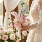Bouquet de mariée en perles de rocaille lys rose