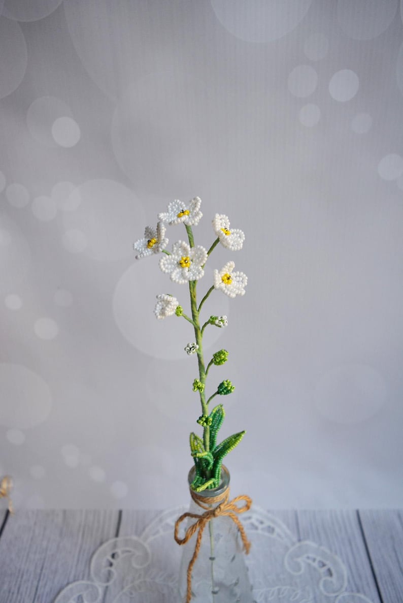 Branche de myosotis en perles françaises, décoration florale 35 cm