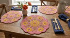 Set de table rond floral rose et jaune à perles de verre, fait main