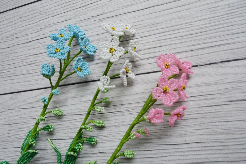 Branche de myosotis en perles françaises, décoration florale 35 cm
