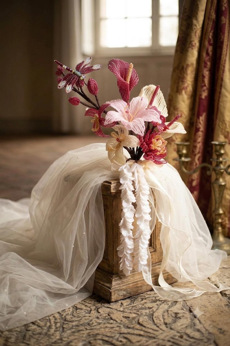Bouquet de mariée perlé fait main, fleurs éternelles en perles de verre, rose et ivoire