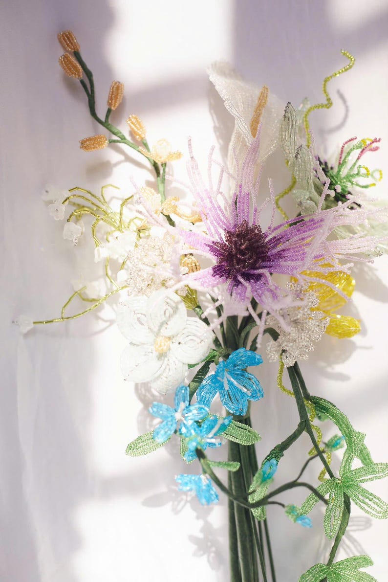 Bouquet de mariée perlé fait main, fleurs éternelles en perles de verre, rose et ivoire